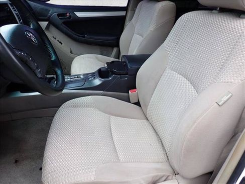 Used 2007 Toyota 4Runner SR5 AWD/4WD image 12