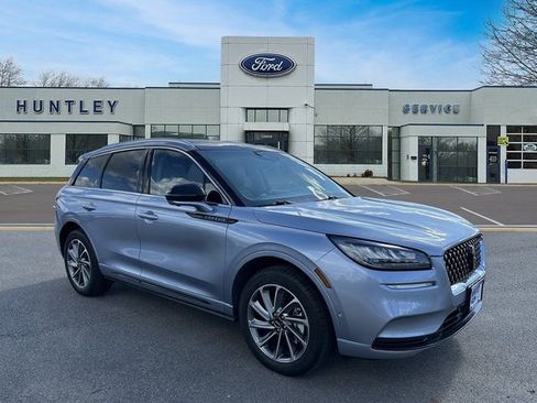 Used 2022 Lincoln Corsair Grand Touring image 4