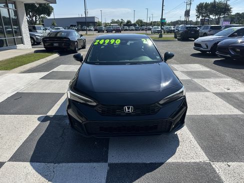 Used 2025 Honda Civic Sport image 2