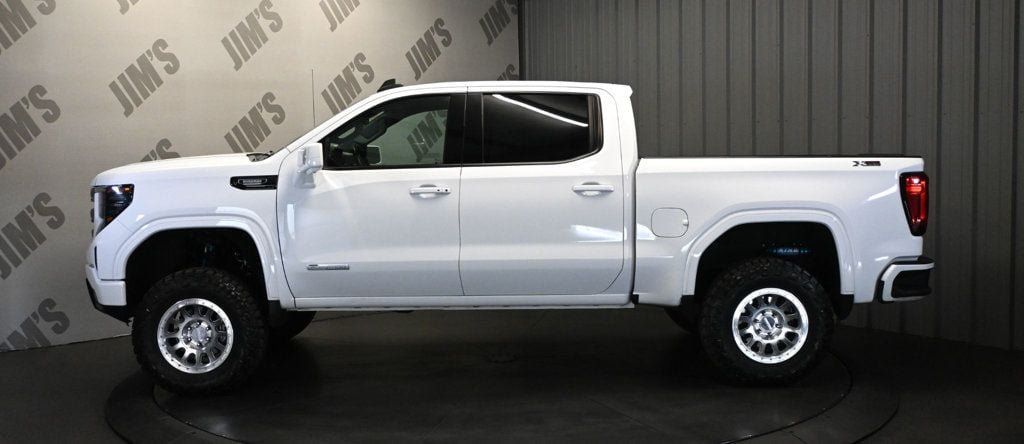 Used 2023 GMC Sierra 1500 Elevation w/ Preferred Package AWD/4WD image 8