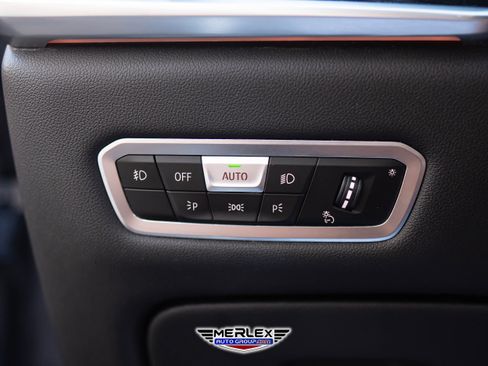 Used 2019 BMW X7 xDrive50i w/ Dynamic Handling Package image 40