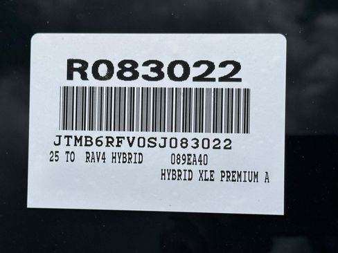 Used 2025 Toyota RAV4 XLE Premium w/ Weather Package AWD/4WD image 15