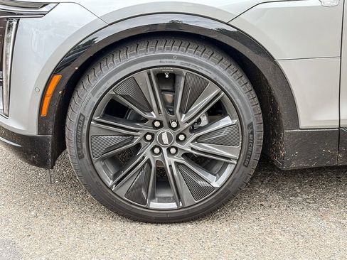Used 2024 Cadillac Lyriq Sport AWD/4WD image 4