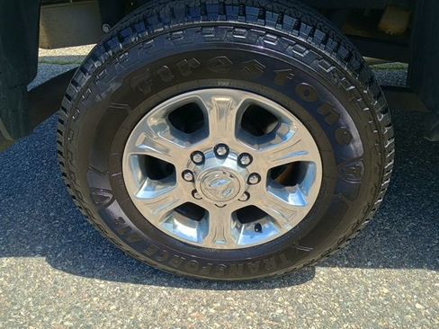 Used 2024 RAM 2500 Big Horn AWD/4WD image 11