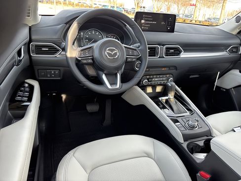 New 2025 MAZDA CX-5 AWD 2.5 S w/ Premium Plus Pkg image 17