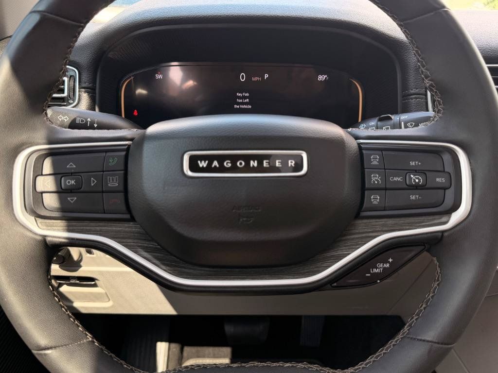 Used 2022 Jeep Wagoneer Series II w/ Premium Group I RWD image 11