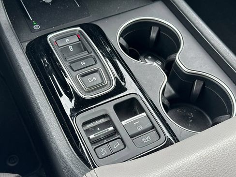 Used 2024 Honda Pilot Elite image 26