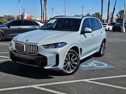 New 2026 BMW X5 xDrive50e image 1