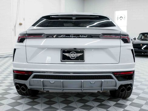 Used 2020 Lamborghini Urus image 8