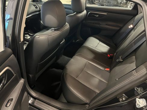 Used 2016 Nissan Altima 2.5 SL w/ 2.5 Technology w/LED Package FWD image 30