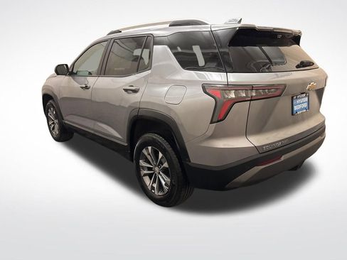 Used 2025 Chevrolet Equinox LT w/ Convenience Package II image 8