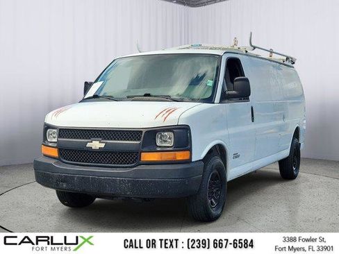 Used 2006 Chevrolet Express 2500 Extended w/ Power and Light Package RWD image 3