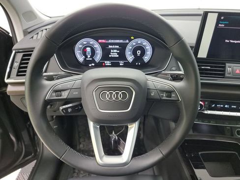 Used 2024 Audi Q5 e Premium Plus w/ Premium Plus Package image 37