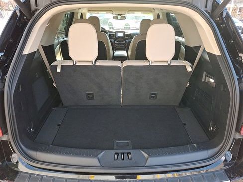 Used 2022 Ford Explorer Limited w/ Hybrid Equipment Group 310A image 28