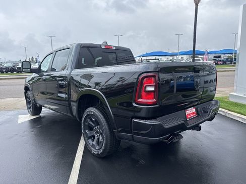 New 2026 RAM 1500 4x4 Crew Cab image 7