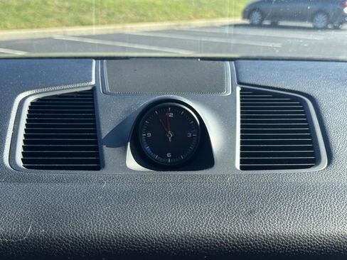 Used 2019 Porsche Cayenne image 24