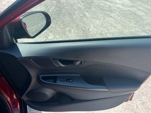 Used 2023 Hyundai Kona SEL FWD image 30