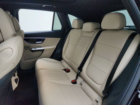 New 2026 Mercedes-Benz GLC 300 image 11