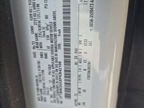 Used 2023 Ford E-Transit 148 High Roof Extended w/ Load Area Protection Package RWD image 14