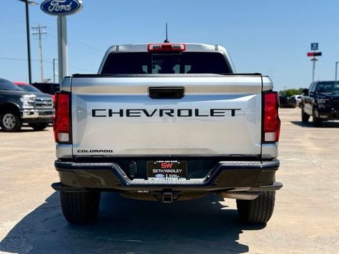 Used 2025 Chevrolet Colorado Trail Boss AWD/4WD image 7