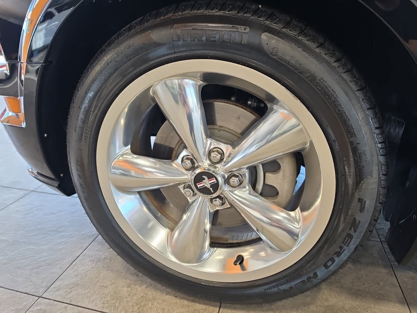 Used 2008 Ford Mustang GT RWD image 14