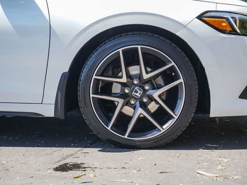 Used 2023 Honda Civic Sport Touring image 9