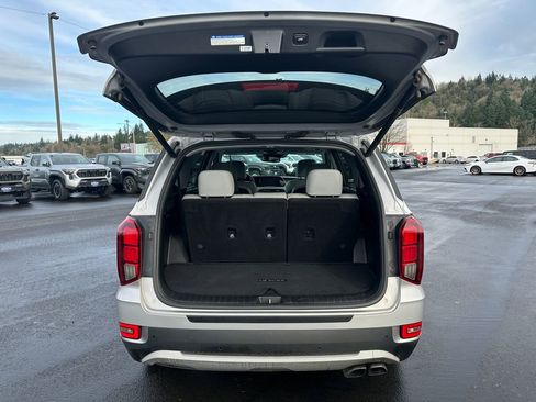 Used 2022 Hyundai Palisade SEL w/ Premium Package image 11