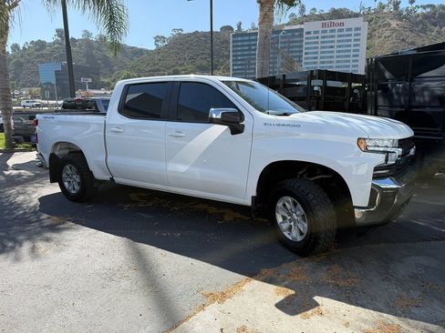 Used 2022 Chevrolet Silverado 1500 LT AWD/4WD image 23
