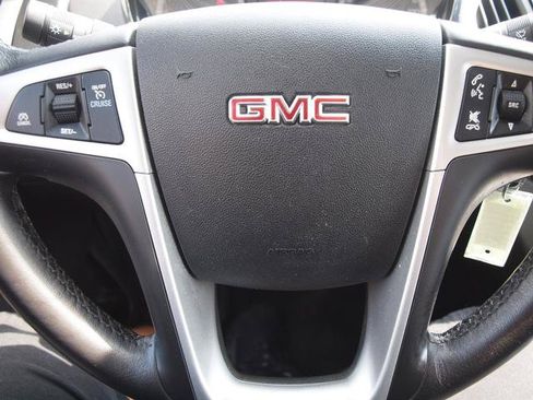 Used 2015 GMC Terrain SLE w/ Convenience Package AWD/4WD image 9