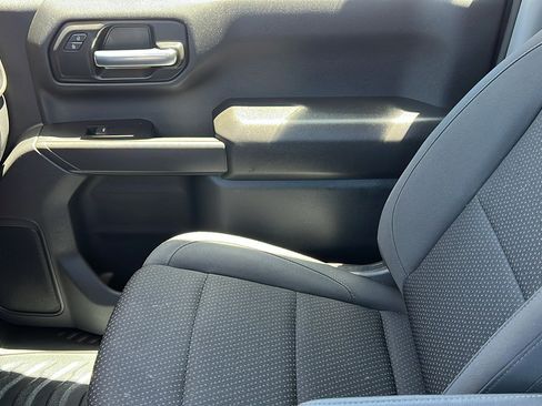 Certified 2025 Chevrolet Silverado 1500 W/T RWD image 17