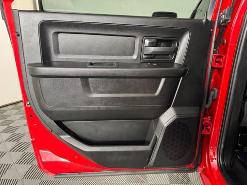 Used 2023 RAM 1500 Tradesman w/ Chrome Appearance Group AWD/4WD image 30
