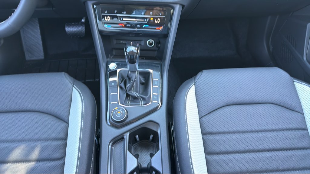 New 2027 Volkswagen Taos SEL AWD/4WD image 18