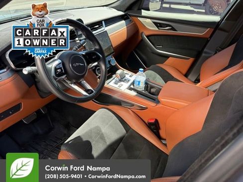 Used 2022 Jaguar F-PACE SVR image 7