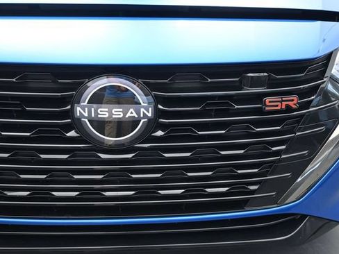 Used 2025 Nissan Sentra SR w/ Trunk Package FWD image 39