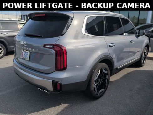 Used 2025 Kia Telluride S FWD image 4