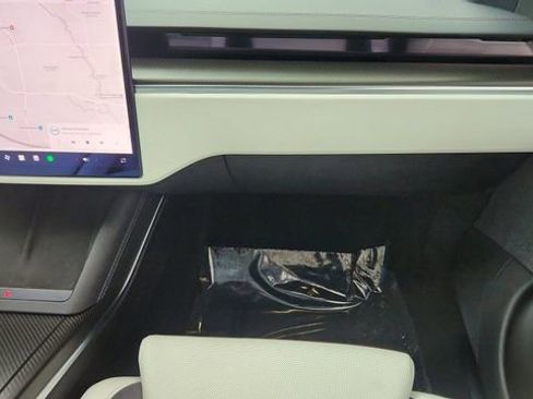Used 2025 Tesla Model S Plaid image 34