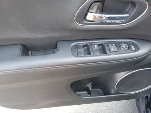 Used 2018 Honda HR-V EX image 24