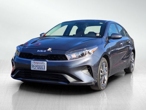 Certified 2023 Kia Forte LXS w/ LXS Technology Package image 8