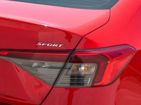Used 2023 Honda Civic Sport image 10