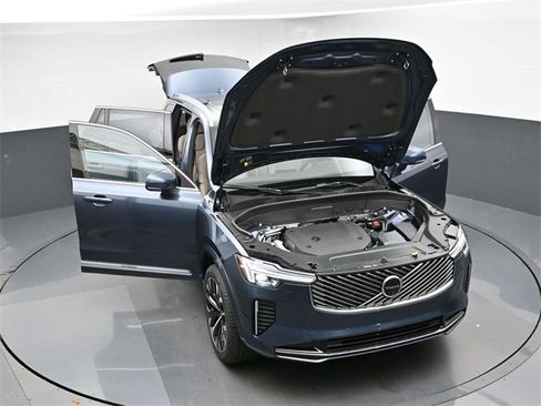 New 2026 Volvo XC90 B6 Plus w/ Protection Package Premier image 50