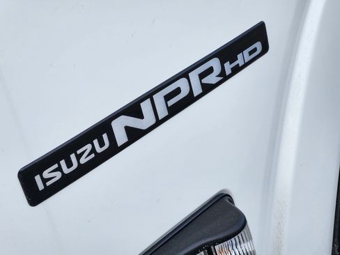 New 2026 Isuzu NPR image 8