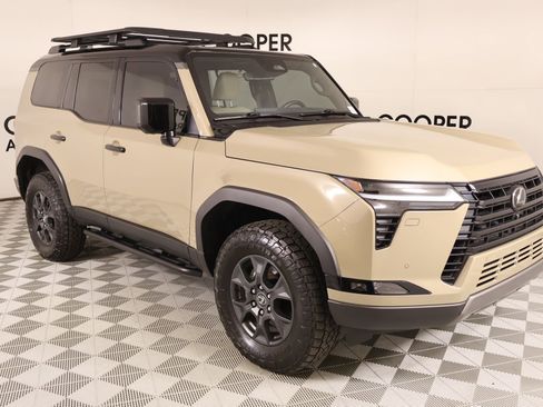 Used 2024 Lexus GX 550 AWD/4WD image 1