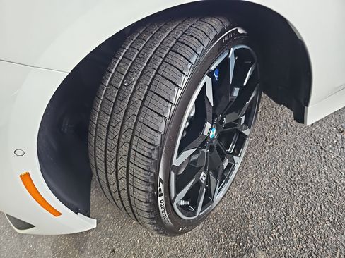 New 2026 BMW 330i Sedan w/ M Sport Package image 34