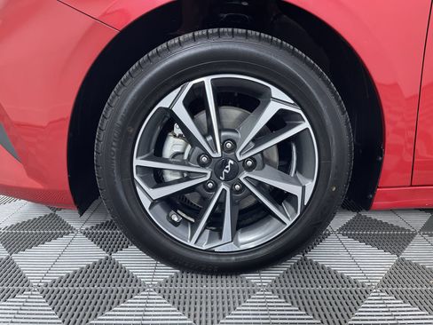 Used 2023 Kia Forte LXS FWD image 23