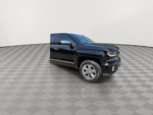 Used 2016 Chevrolet Silverado 1500 LTZ Z71 w/ LTZ Plus Package AWD/4WD image 2