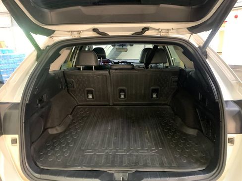 Used 2020 Subaru Outback Limited w/ Popular Package #2 AWD/4WD image 18