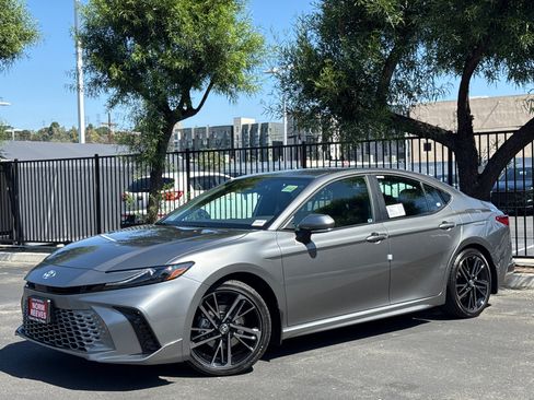 New 2026 Toyota Camry XSE FWD image 2