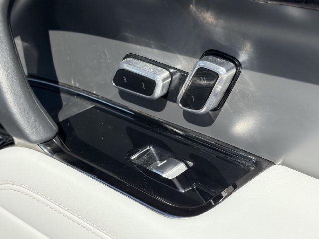 Used 2023 Land Rover Range Rover Sport SE AWD/4WD image 19