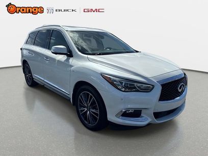 Used 2017 INFINITI QX60 FWD w/ Deluxe Technology Package