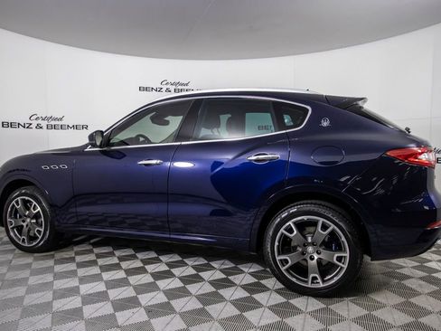 Used 2017 Maserati Levante S AWD/4WD image 11